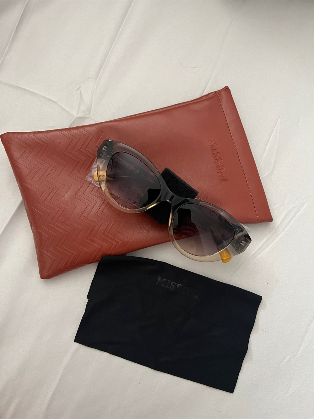 Missoni grey/gold tinted new Tan Ombre Cat-Eye Sunglasses with Gold Temples